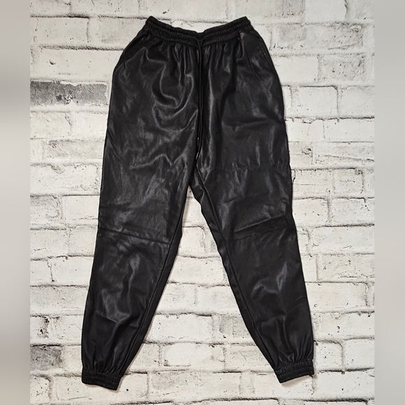 Ci SONO Faux Leather Jogger Pants - Picture 3 of 7